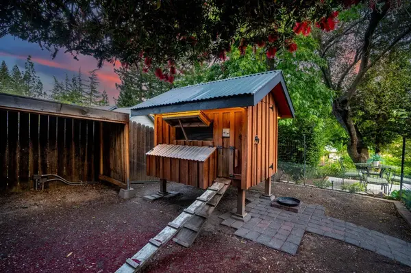 3993 Horseshoe CIR, Loomis, CA 95650