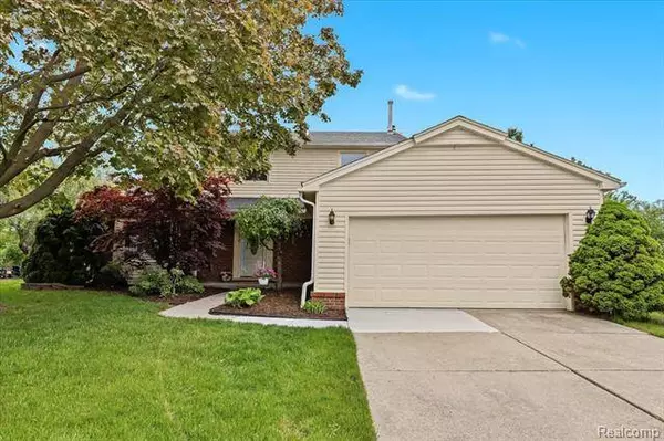 754 KENTUCKY Drive, Rochester Hills, MI 48307