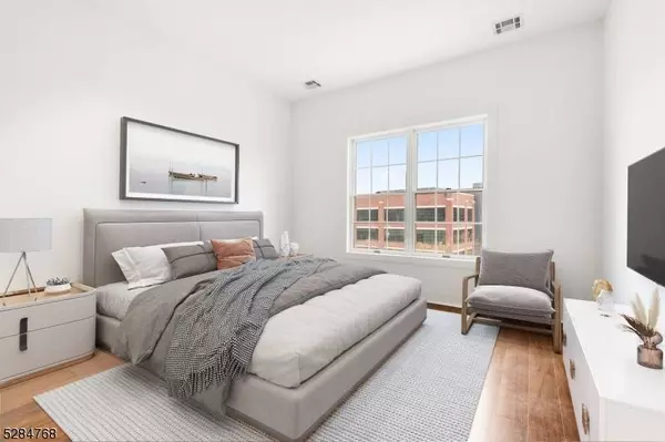 1404 Windsor Park Ct, Englewood City, NJ 07631