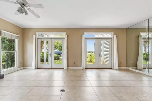 534 E Zarragossa St, Pensacola, FL 32502