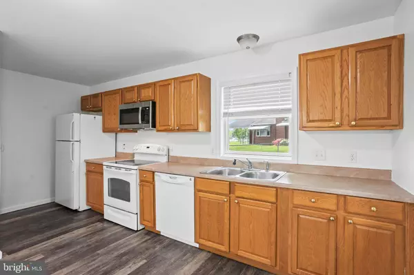 4942 BERKLEY ST, Harrisburg, PA 17109