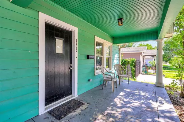 1310 Odd Street, Fort Worth, TX 76164