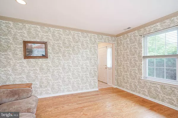 1 STAFFORDSHIRE RD, Cherry Hill, NJ 08003