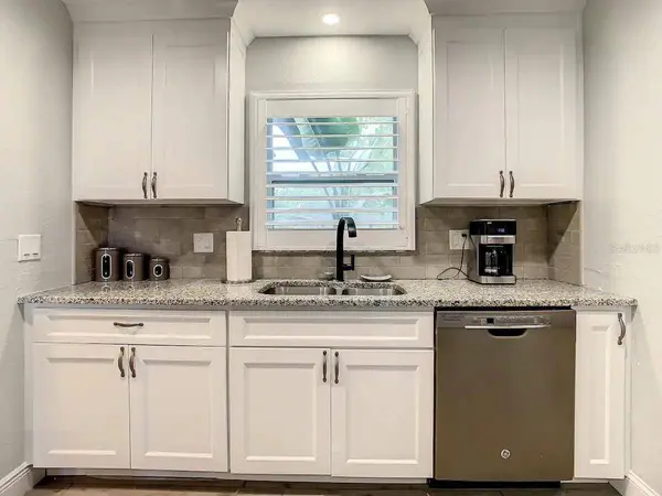 4709 W COACHMAN AVE, Tampa, FL 33611