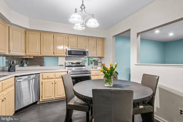 113 LAMPLIGHTER CT, Marlton, NJ 08053