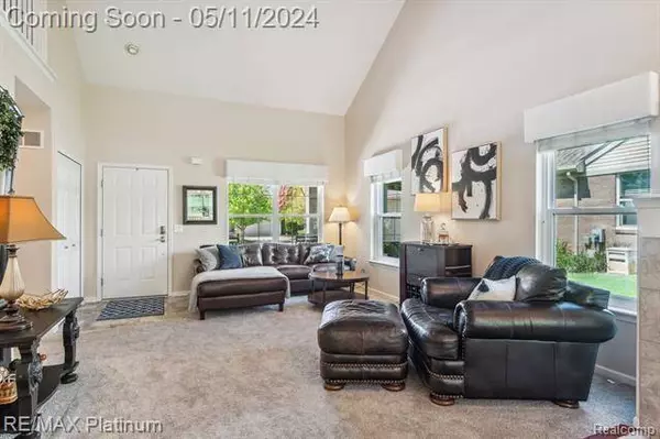 9747 TIOGA Trail, Pinckney, MI 48169