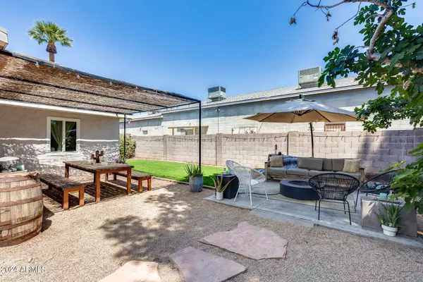 2831 N 25TH Place, Phoenix, AZ 85008