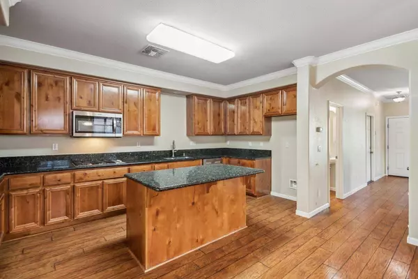 1920 Sevilla DR, Roseville, CA 95747