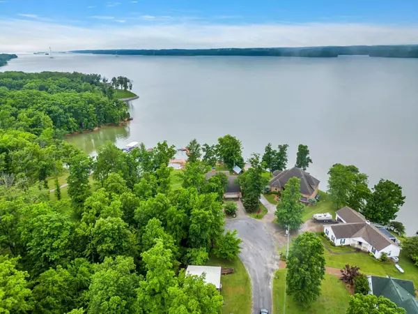 115 Tanasi Trl, Dover, TN 37058