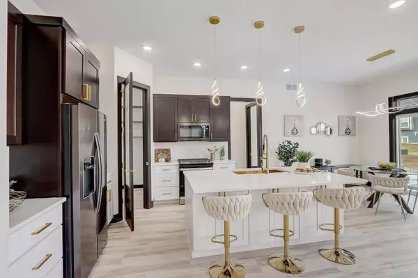 2095 Fawn Valley Court, Reedsburg, WI 53959