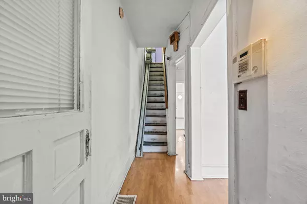 414 N SALFORD ST, Philadelphia, PA 19151