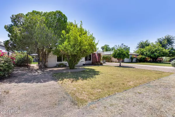 2831 N 25TH Place, Phoenix, AZ 85008