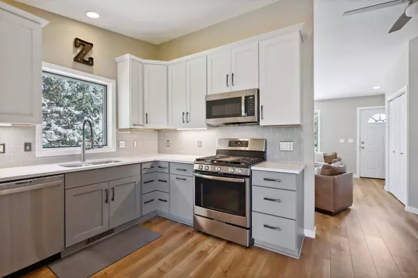 6100 Conservancy Way, Fitchburg, WI 53719