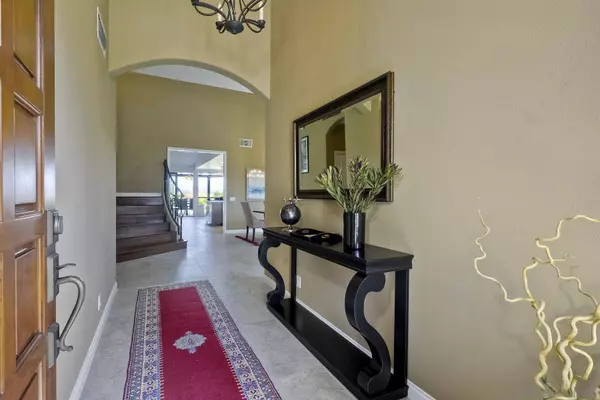 12005 Tretagnier Cir, San Diego, CA 92128