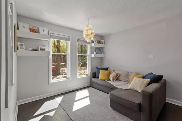 1800 10th AVE S #4, Minneapolis, MN 55404