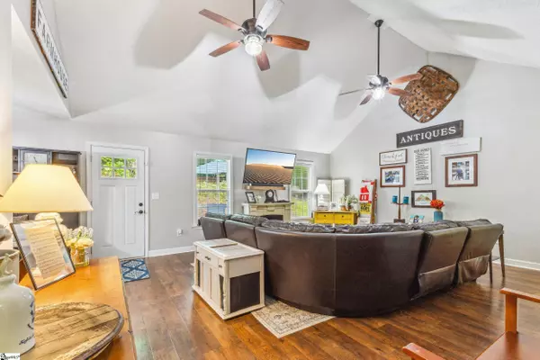 761 Pearson Town Road, Moore, SC 29369