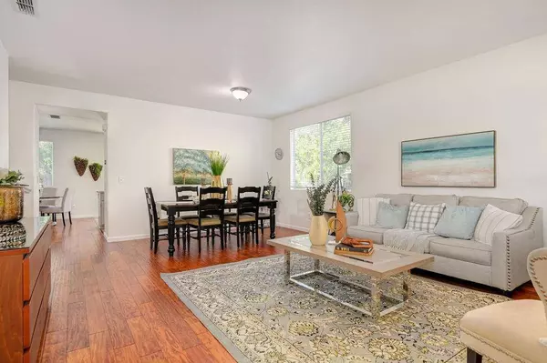 2300 Buffalo Creek CT, Gold River, CA 95670