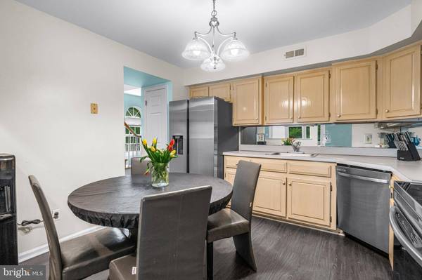 113 LAMPLIGHTER CT, Marlton, NJ 08053