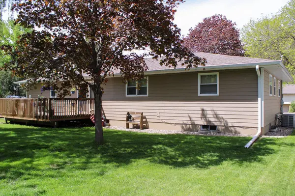 908 Sherman ST, North Mankato, MN 56003