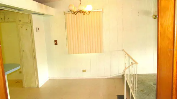 1611 BLUE LAKE DR, Lakeland, FL 33801