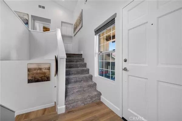 10 Calle Estero, Rancho Santa Margarita, CA 92688