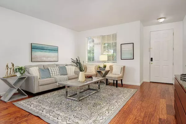 2300 Buffalo Creek CT, Gold River, CA 95670