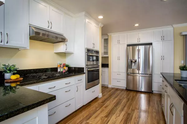 3993 Horseshoe CIR, Loomis, CA 95650