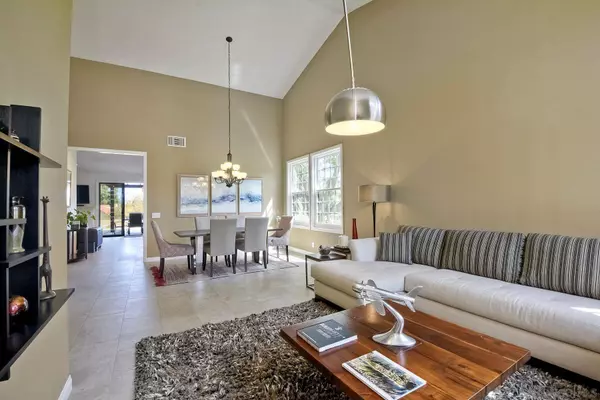 12005 Tretagnier Cir, San Diego, CA 92128