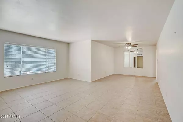 9020 E HENRY Place, Tucson, AZ 85710