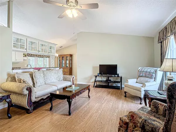 1420 5TH AVE, Deland, FL 32724