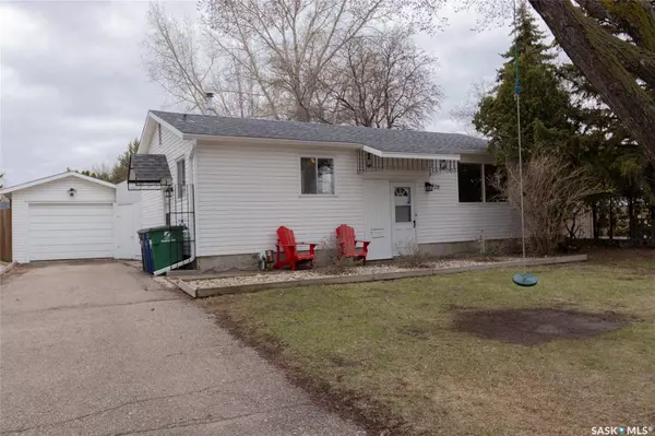 320 Simon Fraser CRESCENT, Saskatoon, SK S7H 3T4