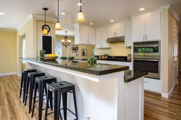 3993 Horseshoe CIR, Loomis, CA 95650