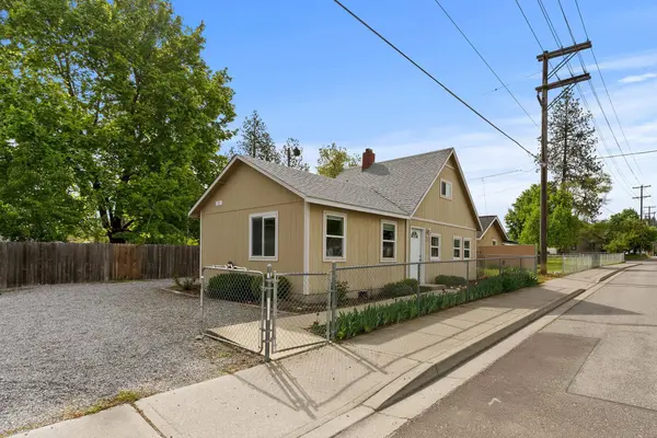 6702 E 5th St, Spokane Valley, WA 99212