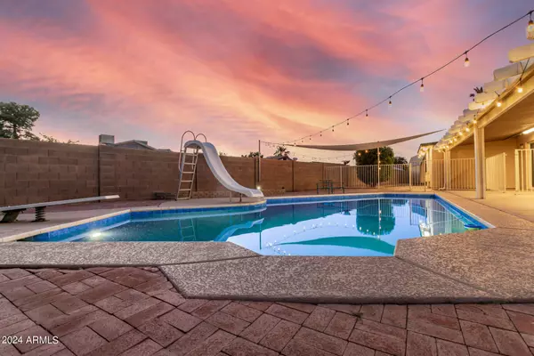 9616 N 43RD Lane, Glendale, AZ 85302