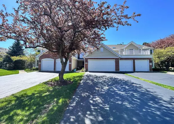 525 Bradbury Lane, Geneva, IL 60134