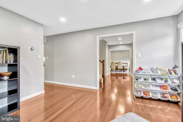 10201 BLACK ROCK CT, Fairfax, VA 22032