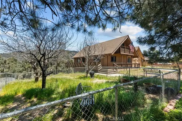 1126 Snowline DR, Frazier Park, CA 93225
