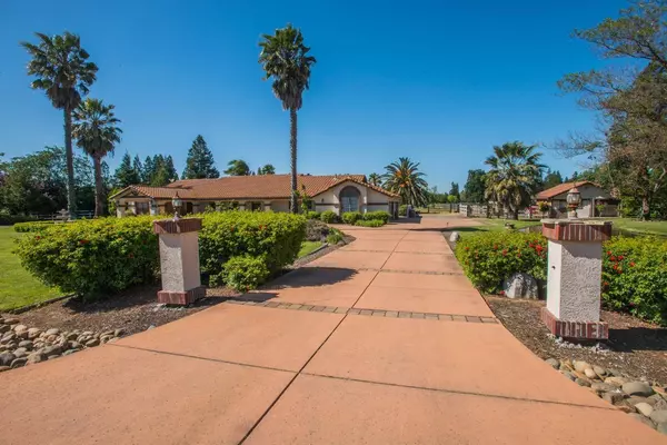 10329 Linscott CT, Elk Grove, CA 95624