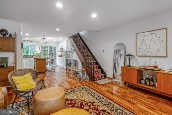 912 KIMBALL ST, Philadelphia, PA 19147