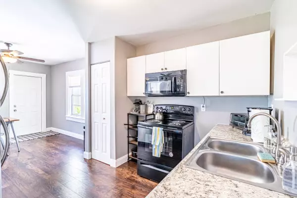 411 S J ST, Lake Worth Beach, FL 33460