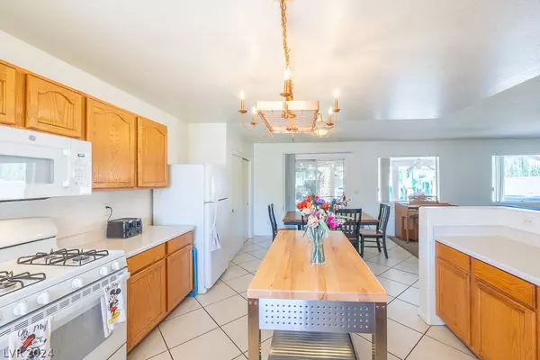 6057 Crystal Talon Street, Las Vegas, NV 89130