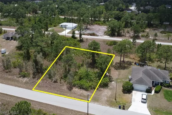 1116 Damen ST E, Lehigh Acres, FL 33974
