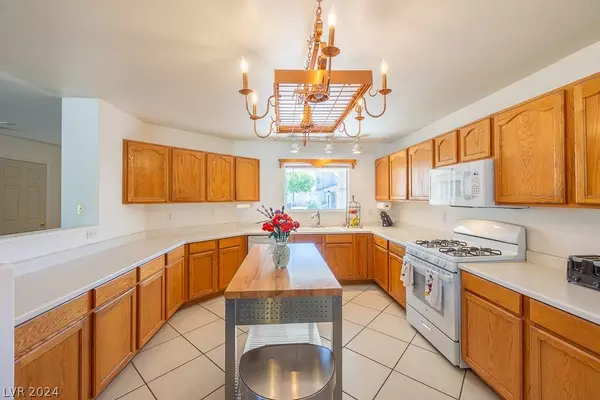 6057 Crystal Talon Street, Las Vegas, NV 89130
