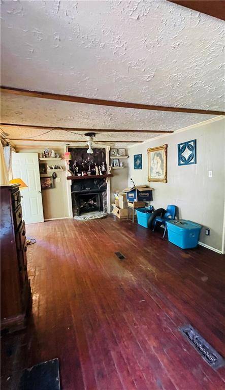 44 Valley TRL SE, Acworth, GA 30101