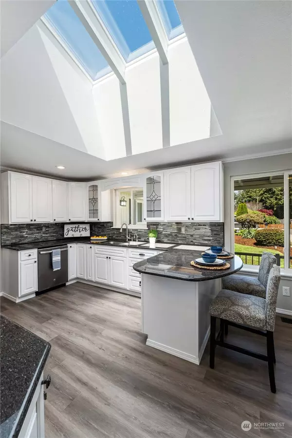 5647 87th AVE SE, Olympia, WA 98513