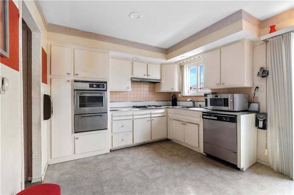 10825 Flatlands 9th ST, Brooklyn, NY 11236