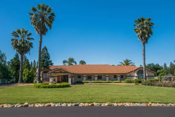 10329 Linscott CT, Elk Grove, CA 95624