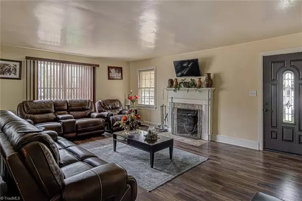 2337 Okalina AVE, Winston Salem, NC 27105