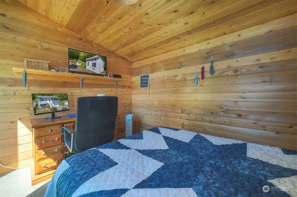 171 Dickey ST, Port Ludlow, WA 98365