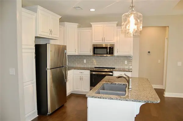 1712 West Glen DR, Leavenworth, KS 66048